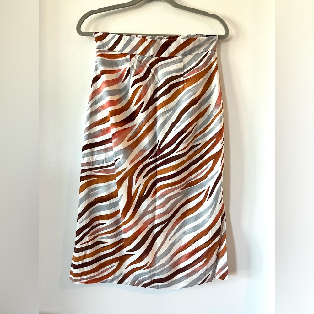 Ann Taylor Zebra Stripe Side Slit Pencil Skirt sz 0 Polyester New without Tag